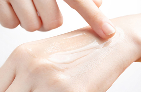 如何正确使用护肤水？