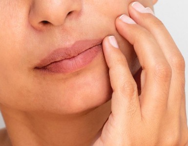脸部皮肤缺氧的表现及改善方法
