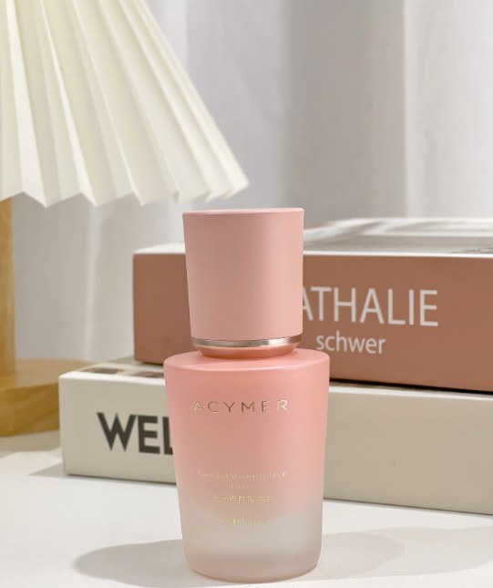 不想化妆涂隔离好还是涂素颜霜好?插图