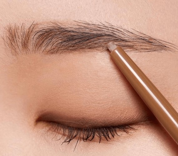 画眉毛用眉笔好还是眉粉好插图 画眉毛用眉笔好还是眉粉好插图
