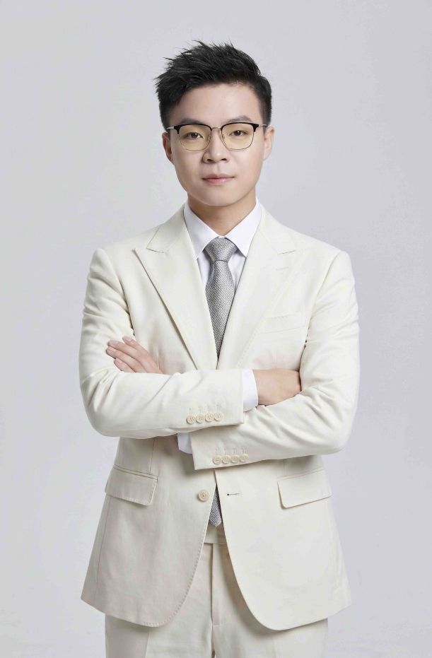 伊的家护肤达人张建龙：兼具广度与深度，以专业守护肌肤健康插图(1)
