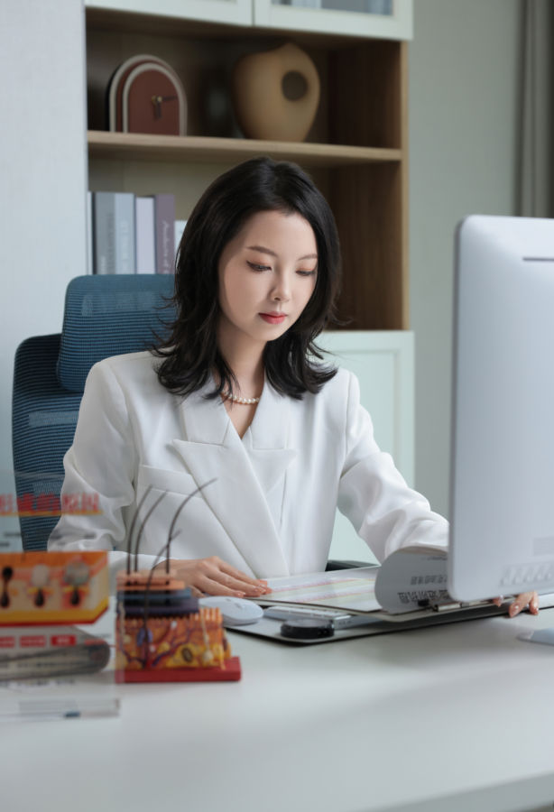 护肤达人黄悦佳(悦悦老师):多维专业积淀,践行内调外养科学护肤理念插图(1) 护肤达人黄悦佳(悦悦老师):多维专业积淀,践行内调外养科学护肤理念插图(1)
