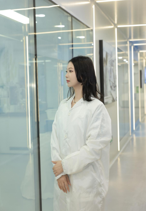 护肤达人黄悦佳(悦悦老师):多维专业积淀,践行内调外养科学护肤理念插图(2) 护肤达人黄悦佳(悦悦老师):多维专业积淀,践行内调外养科学护肤理念插图(2)