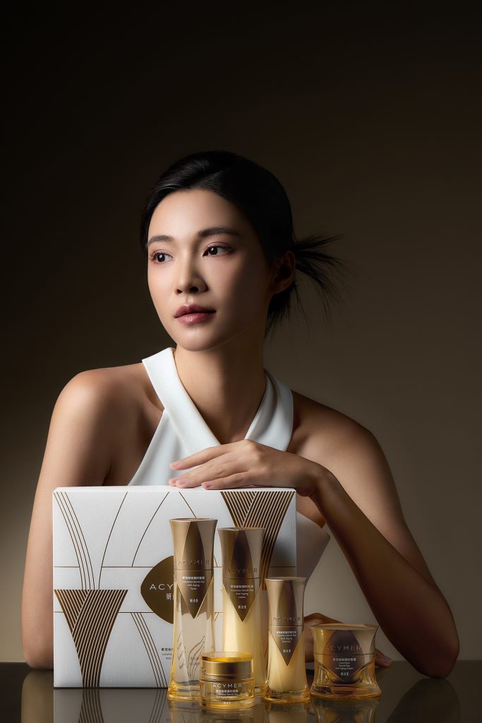 妍诗美今年的新品奢宠套装效果怎么样,聊聊高端护肤的正确打开方式插图(1) 妍诗美今年的新品奢宠套装效果怎么样,聊聊高端护肤的正确打开方式插图(1)